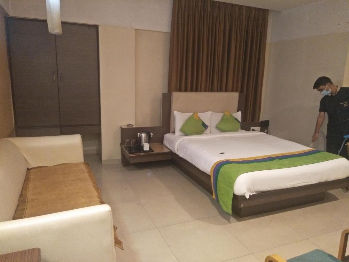 Treebo Trend Hotel Basera Pune Ngoại thất bức ảnh
