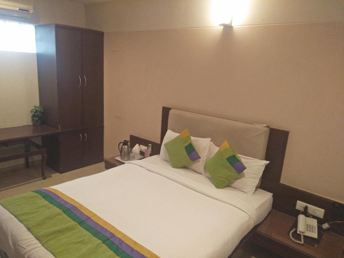 Treebo Trend Hotel Basera Pune Ngoại thất bức ảnh