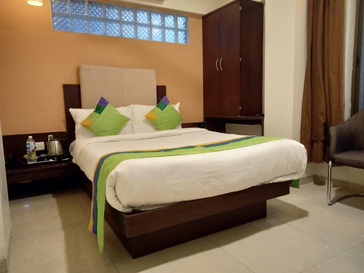 Treebo Trend Hotel Basera Pune Ngoại thất bức ảnh