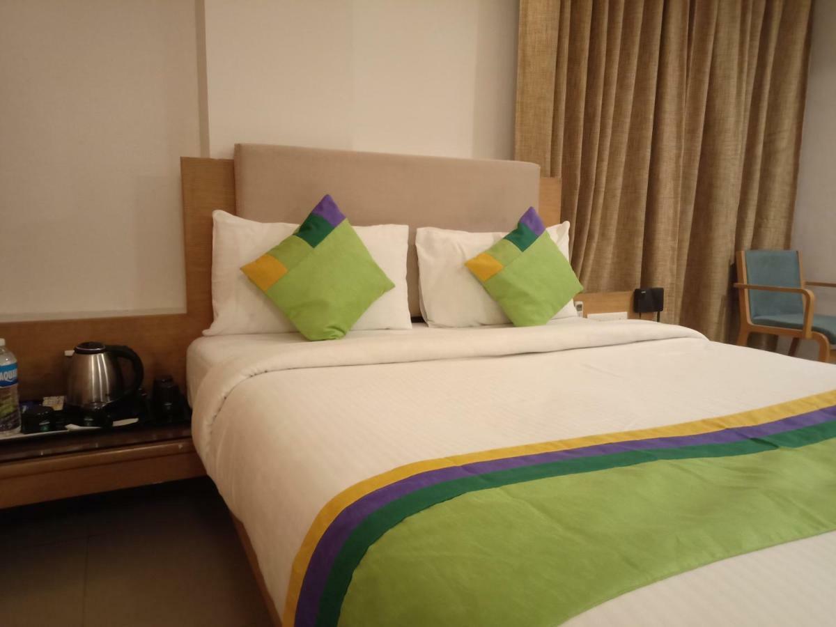 Treebo Trend Hotel Basera Pune Ngoại thất bức ảnh