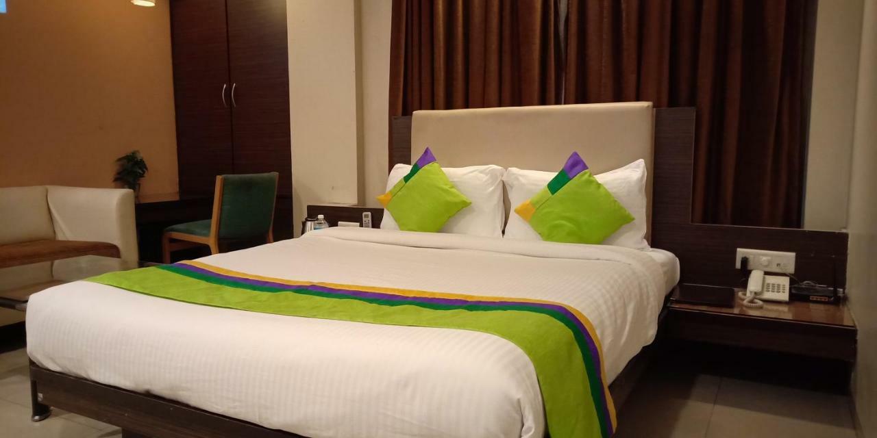 Treebo Trend Hotel Basera Pune Ngoại thất bức ảnh